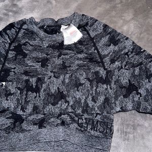 GYMSHARK long sleeve crop